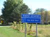 Schild "Das Holz Haus" im Amish Land Illinois USA