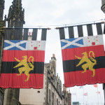 Flaggen Schottlands und Edinburghs