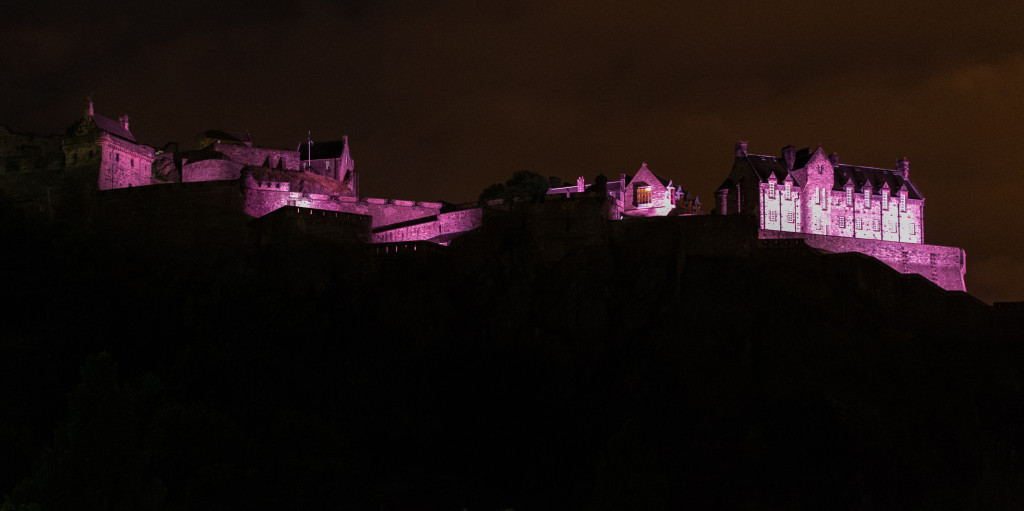 Edinburgh Castle bei Nacht