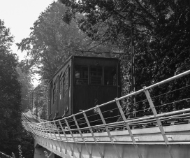 Standseilbahn Stuttgart in s/w