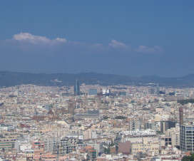 Aussicht auf Barcelona von den Seilbahnen Barcelonas aus.