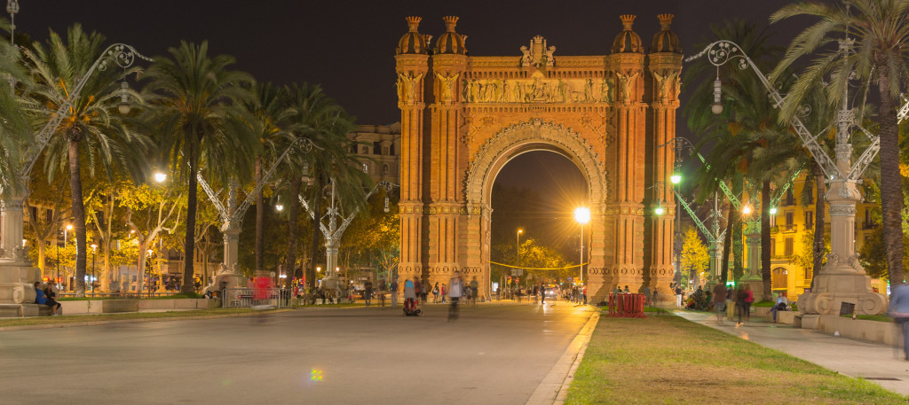 Arc de Triomf Barcelona bei Nacht