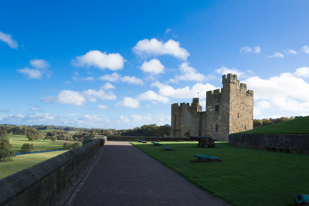 Kanonen Richtung Schottland auf Alnwick Castle