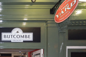 The Yard Bristol - Butcombe Brewery - Bestes Pub Bristols, gutes Bier, gute Burger und super Nachos!