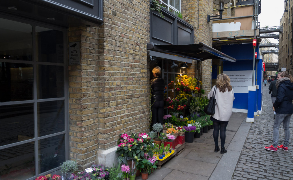 Blumen Mark im alten Hafen an der Themse