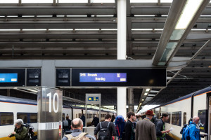 Gleis 10 - Abfahrt Eurostar nach Brüssel