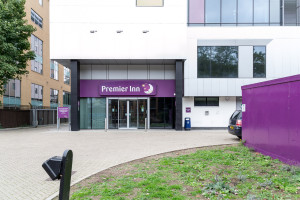 Premier Inn London Ealing - Eingang