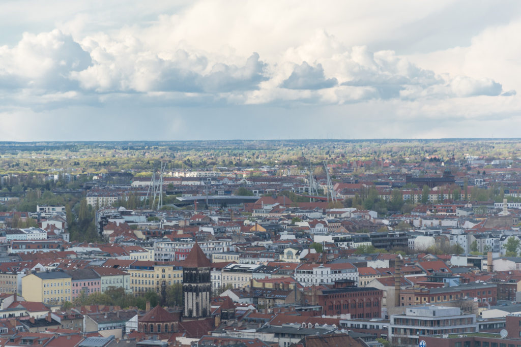 Aussicht über Berlin vom Hotel Stockwerk 33 aus. Teil 1