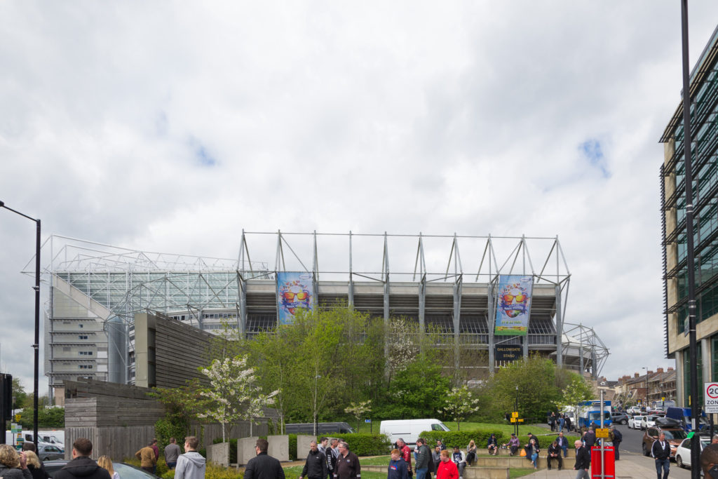 DFDS Seaways Fußballreise - St. James Park wir kommen