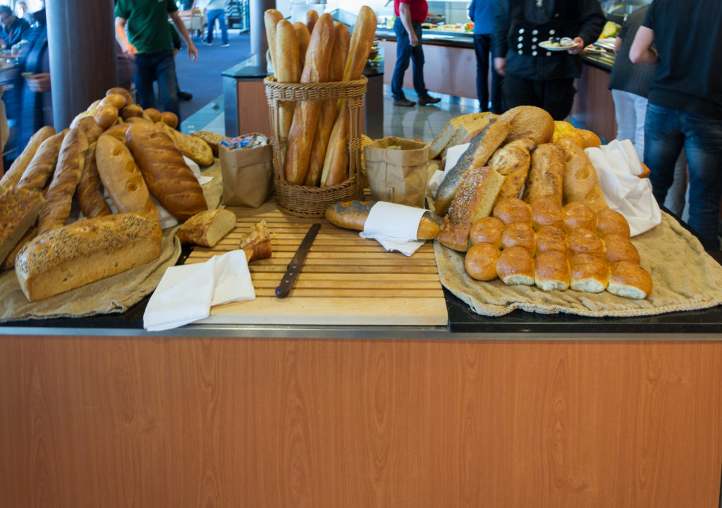 Brot Buffet im 7Seas Buffet Restaurant auf der King Seaways