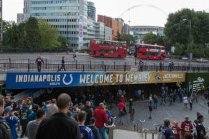 Jacksonville Jaguars gegen Indianapolis Colts - Ankunft Wembley Park mit Blick auf das Stadion
