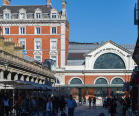 Hinein ins London Transport Museum