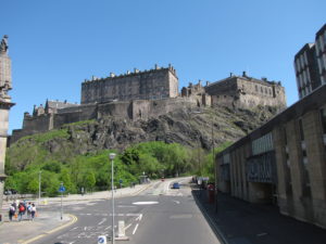 Edinburgh Castle - Nördlicher als Nord England