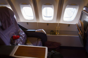 Auf dem Flug nach Sydney in der Thai Airways Business 