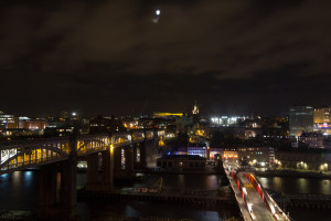 Newcastle bei Nacht