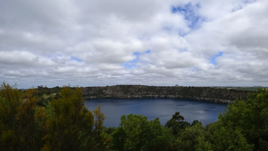 Wie blau das Wasser im Blue Lake ist