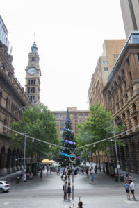 Weihnachtsbaum in der Innenstadt Sydneys