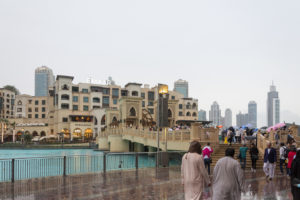 Regen, Regen, Regen in Dubai, jetzt am Abend