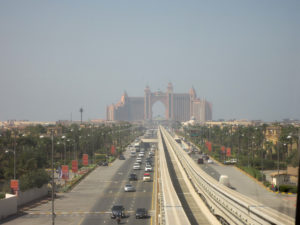 Auf dem Weg in die Palmeninsel - Dubai