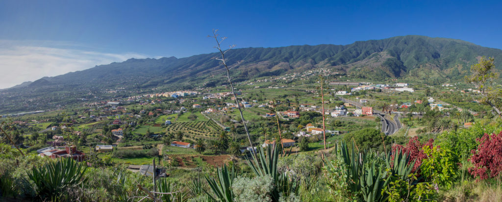 Reisetagebuch Bild: Panorama Blick auf die Hänge von Santa Cruz de La Palma Panorama Blick auf die Hänge von Santa Cruz de La Palma